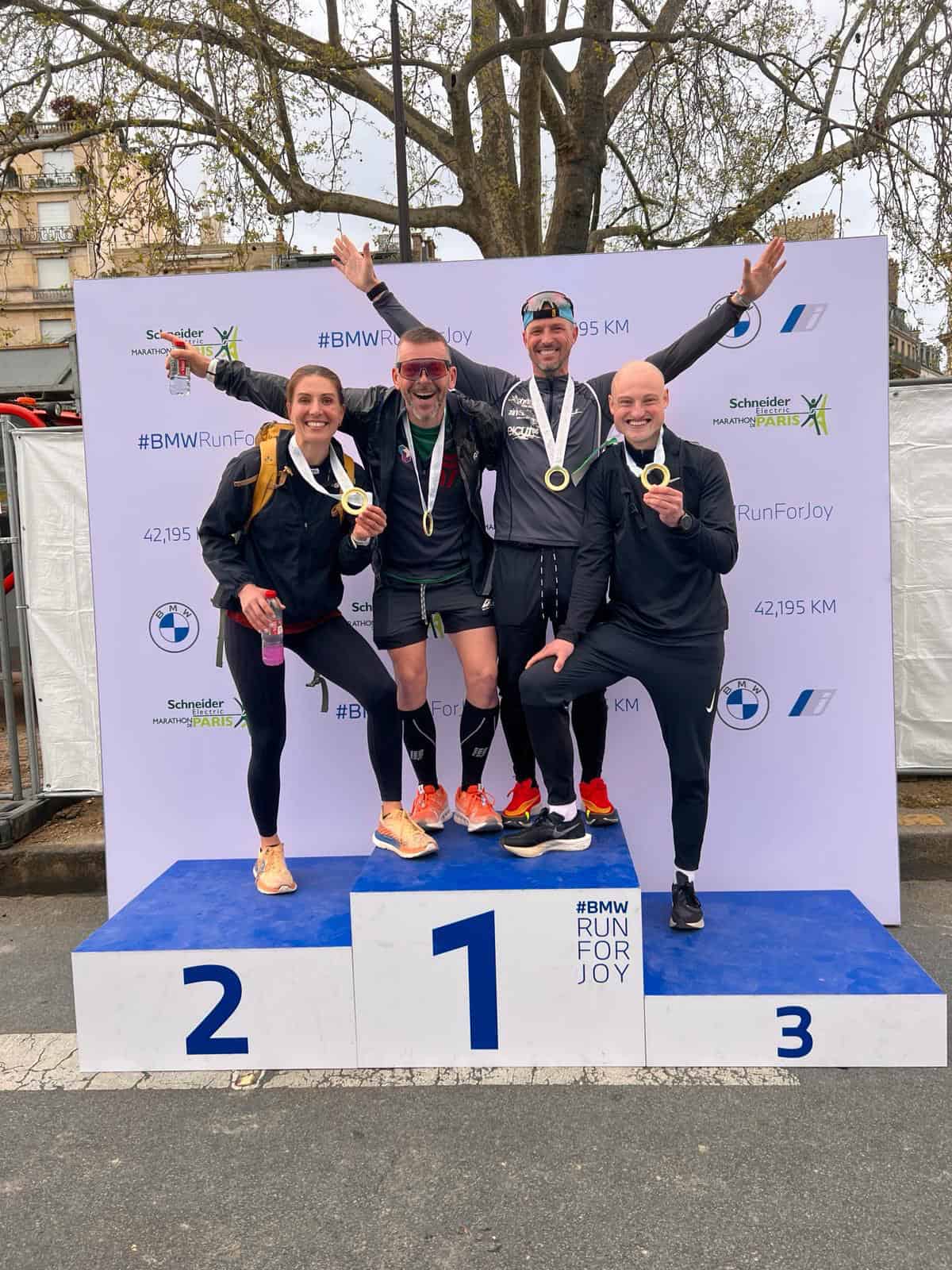 Laeufer auf Siegertreppe